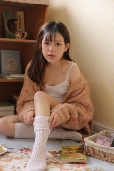让别人往我小内内里倒红酒