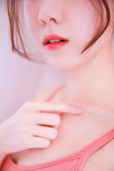 白色粘稠液体