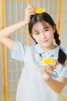 比基尼美女